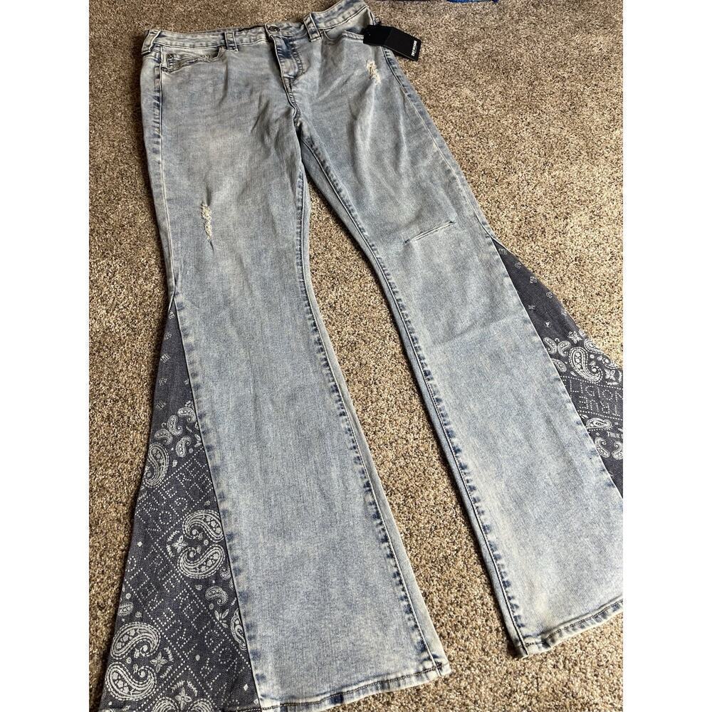 New! True Religion Bandana Print Flare Jeans Lightwash High Rise Bell Bottom 34